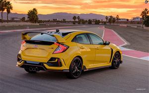 Honda Civic Type R in Yellow and Black Shade